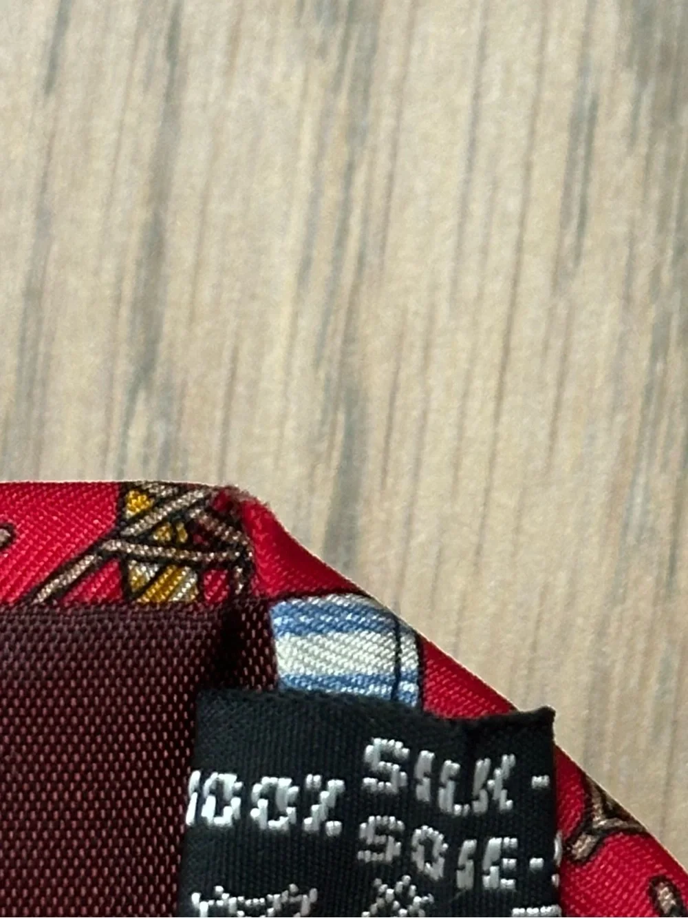 Salvatore Ferragamo Red Beach Chair Lounge Silk Necktie Made In Italy